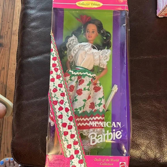 Mexican Barbie 1994 - Picture 2 of 2